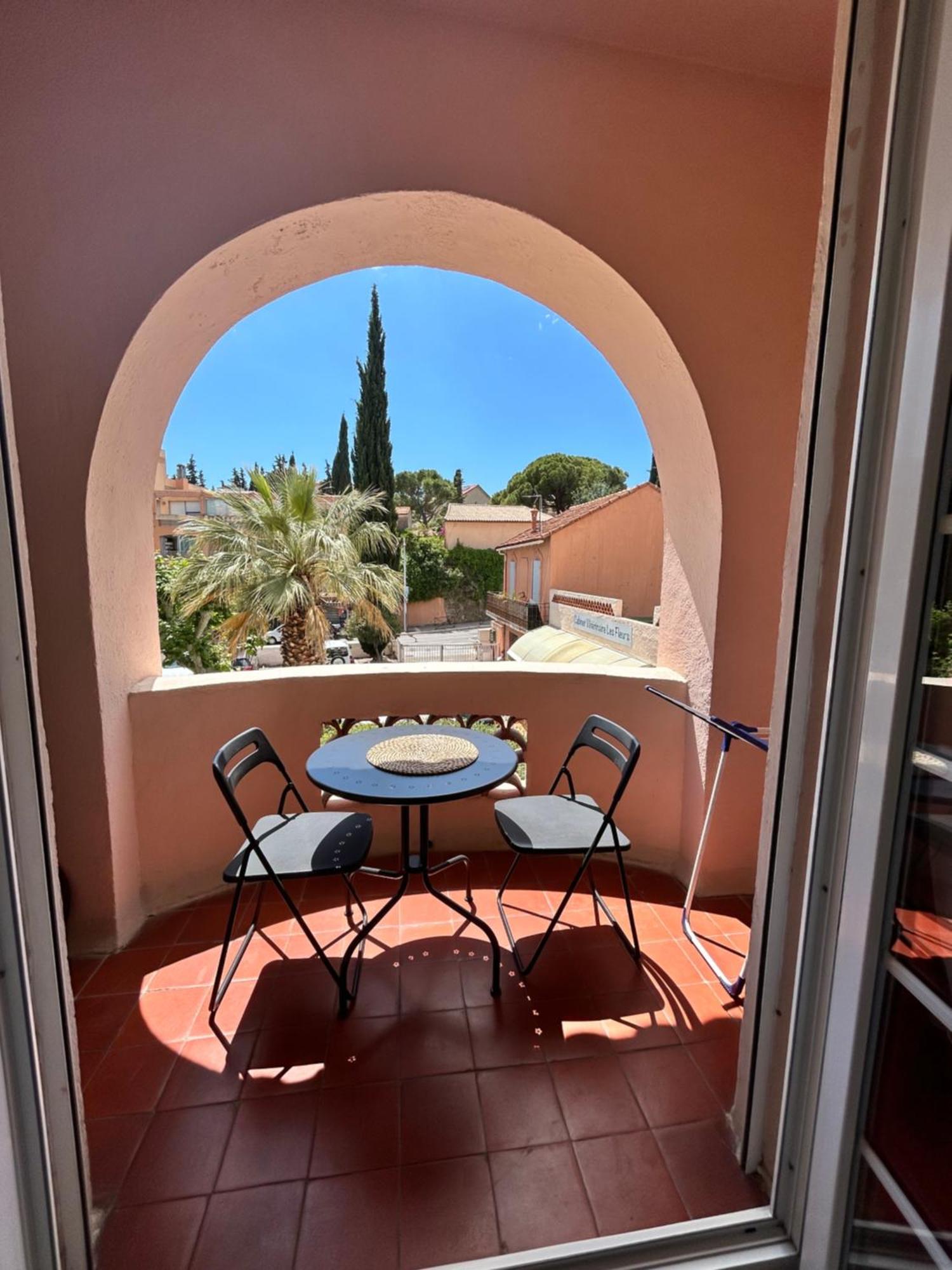Appart T1 centre BANDOL dans Résidence de charme Exterior foto